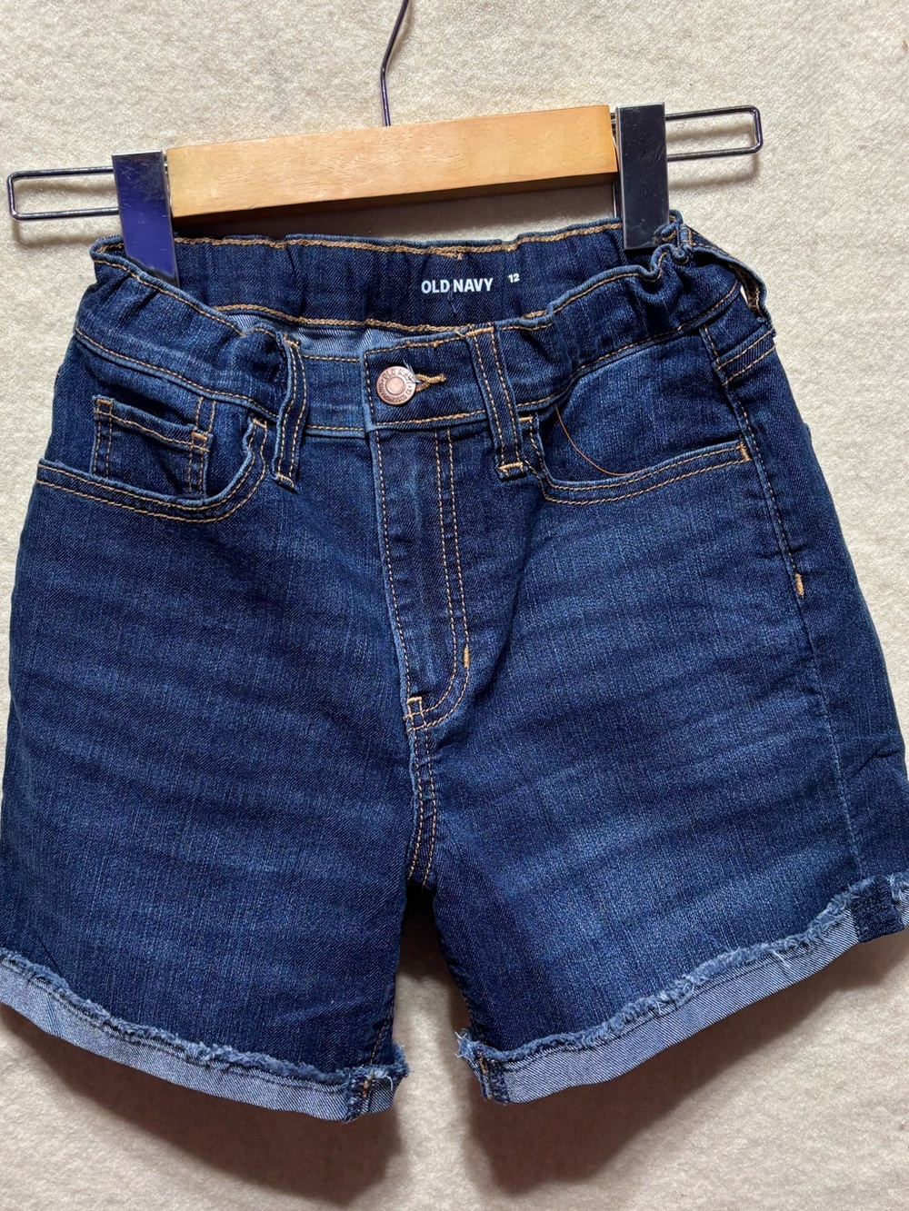 Old Navy Girls Dark Wash Denim Shorts Size 12 Adjustable Waist Frayed Hem